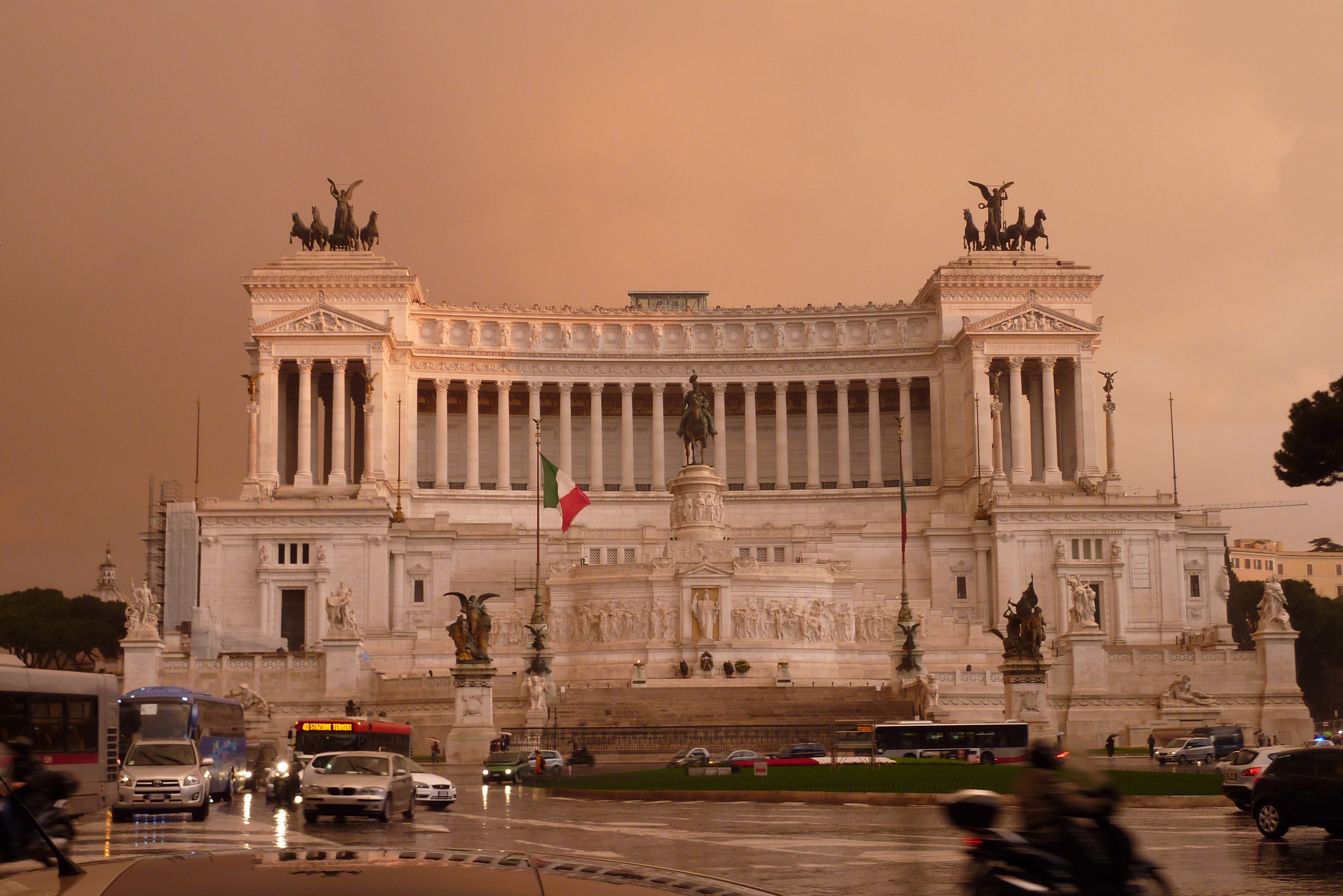 Monumente Nazionale a Vittorio Emanuele II (National Monument to Vittorio Emanuele II)