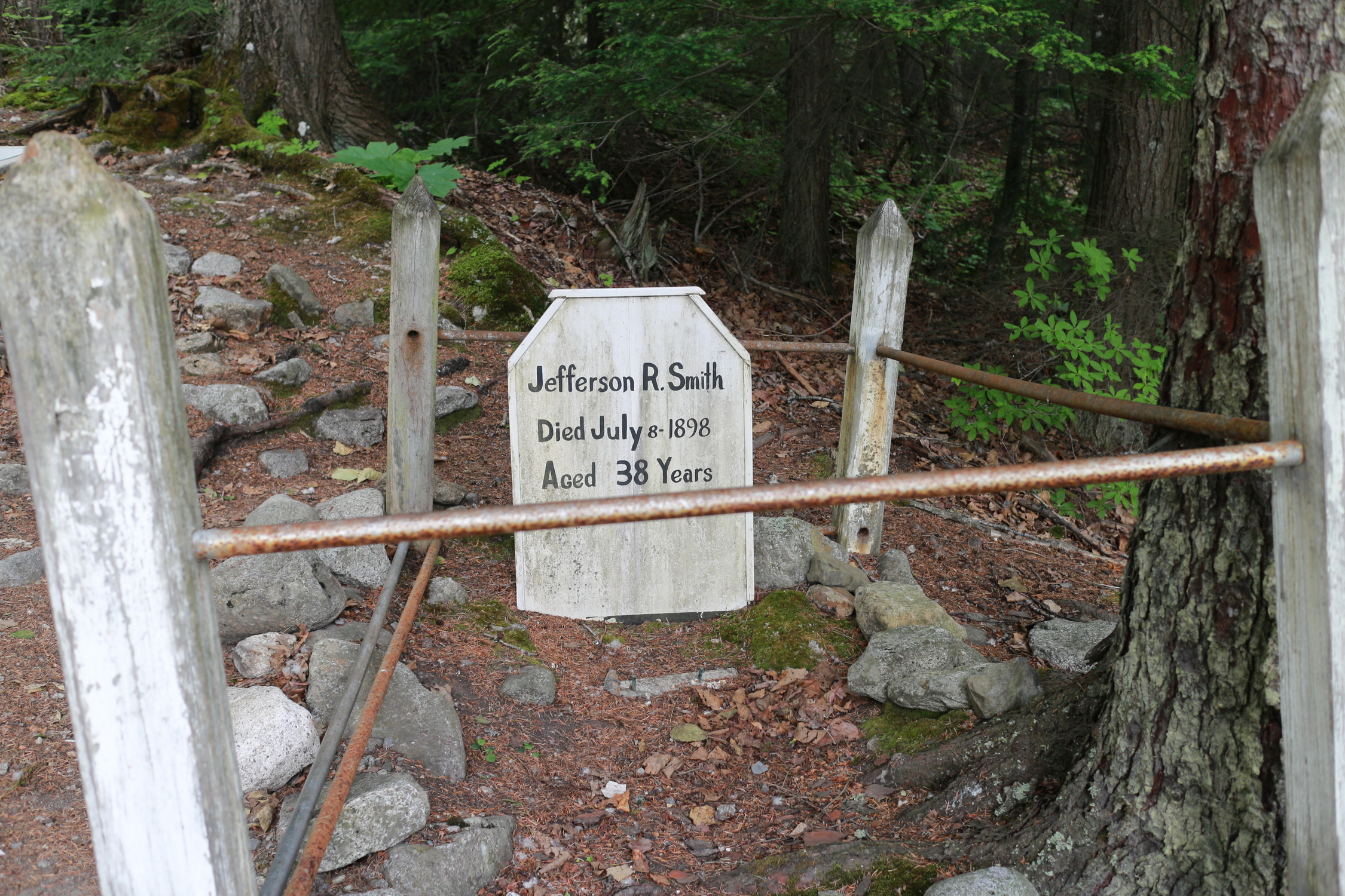 Jefferson Soapy Smith's Grave in Skagway Alaska